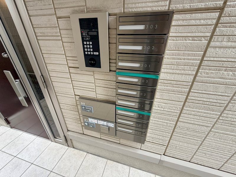 エントランス　便利な宅配BOX