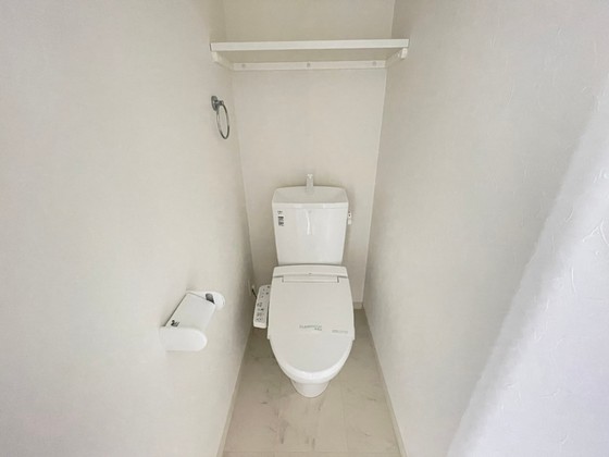 トイレ　※別部屋の写真です