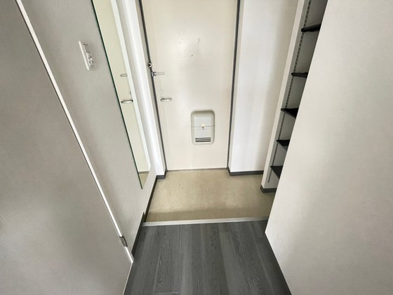 玄関　※別部屋の写真です