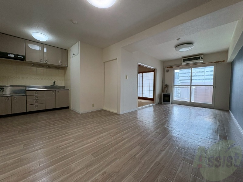 居室・リビング　広くてキレイなお部屋が広がっていて、充実した生活が送れそう。