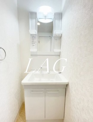 洗面設備　洗面台です。
