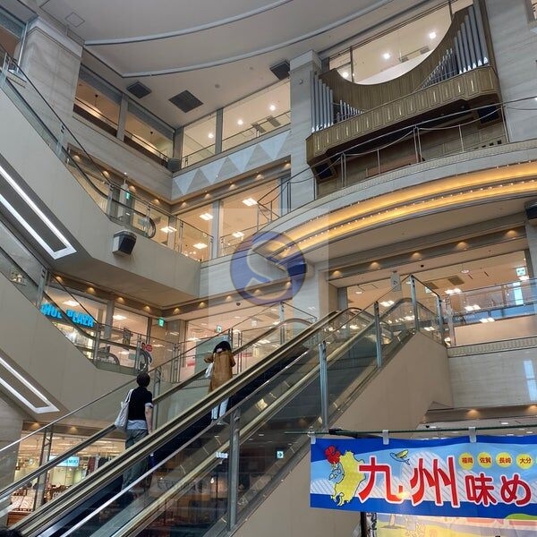 ショッピングセンター　ラクト山科ショッピングセンター（ショッピングセンター）まで977m
