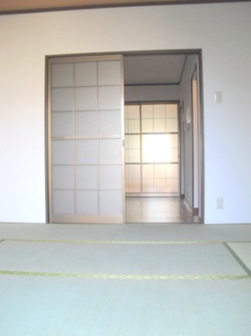その他設備　落ち着ける畳のお部屋