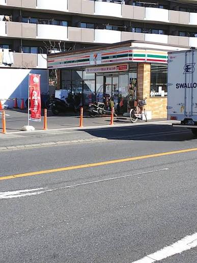 コンビニ　セブンイレブン市川鬼高3丁目店（コンビニ）まで293m