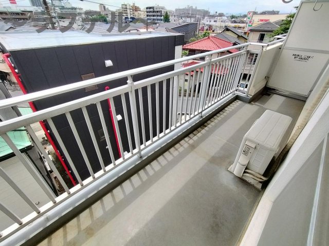バルコニー　別部屋イメージ写真