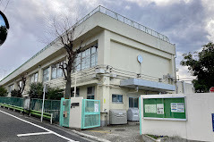 小学校　清水窪小学校（小学校）まで375m