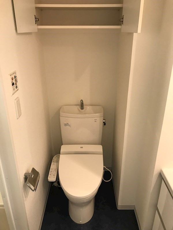 トイレ　別号室参考写真