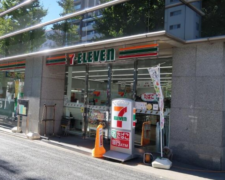 コンビニ　セブンイレブン 小石川白山通り店（コンビニ）まで488m