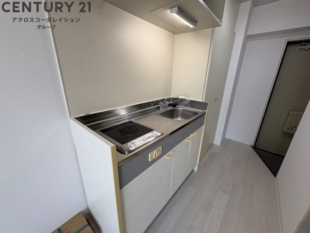 キッチン　1口IHコンロ付きのシンプルなキッチン