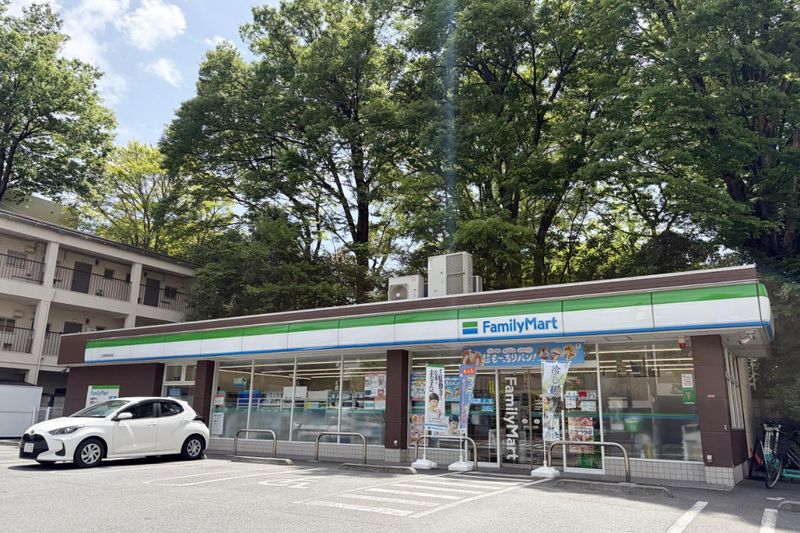 コンビニ　ファミリーマート 上荻青梅街道店（コンビニ）まで316m