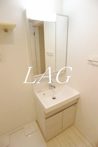 洗面設備　洗面台です。