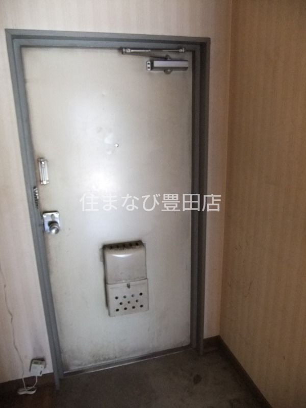 玄関　同型別部屋写真