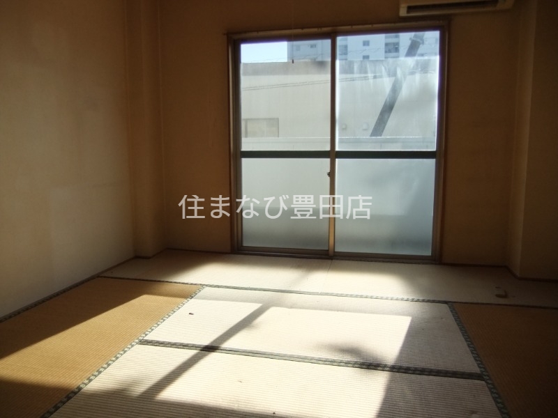 居室・リビング　同型別部屋写真