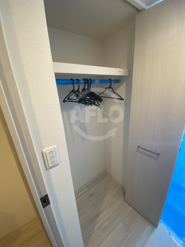 収納　プレサンス立売堀ベルヴィル　クローゼット