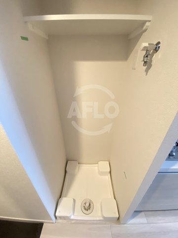 トイレ　プレサンス立売堀ベルヴィル　洗濯機置き場