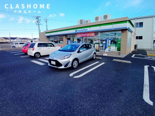 コンビニ　ファミリーマート 知立牛田町店（コンビニ）まで1017m