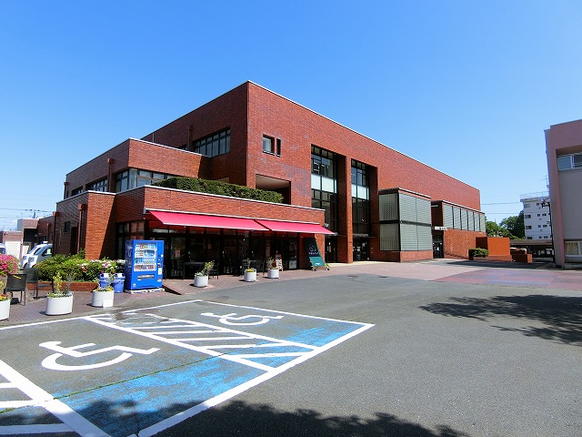 その他　福生市民会館（その他）まで819m