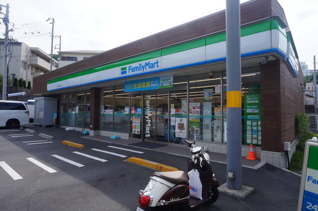 コンビニ　ファミリーマート星川二丁目店（コンビニ）まで316m
