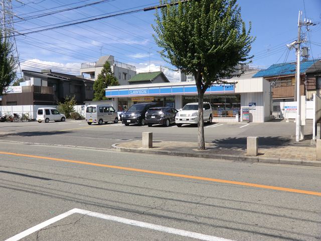 コンビニ　ローソン　尼崎大庄西町三丁目（コンビニ）まで239m