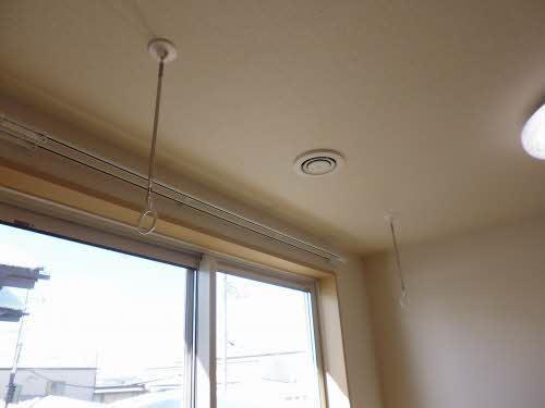 バルコニー　室内物干し