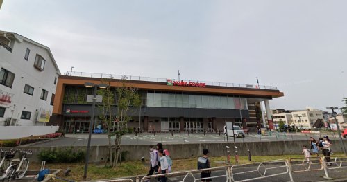 ショッピングセンター　イトーヨーカドー・上大岡店（ショッピングセンター）まで655m
