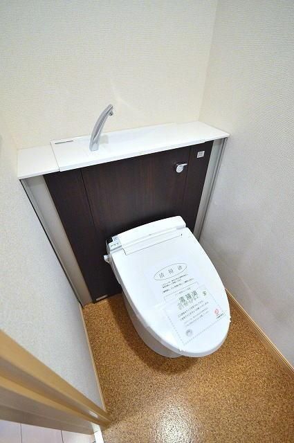トイレ　収納です。