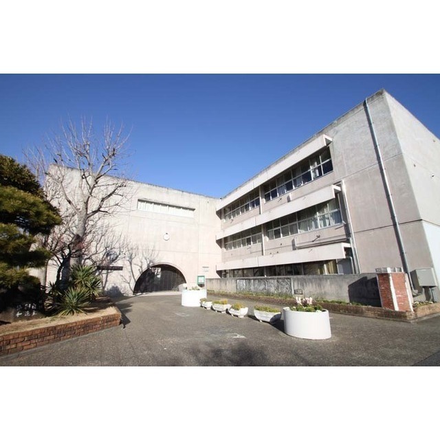 中学校　つくば市立並木中学校（中学校）まで1360m