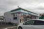 コンビニ　ファミリーマート 奈良上牧町店（コンビニ）まで721m