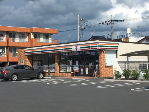 コンビニ　セブン-イレブン行田門井町２丁目店（コンビニ）まで425m