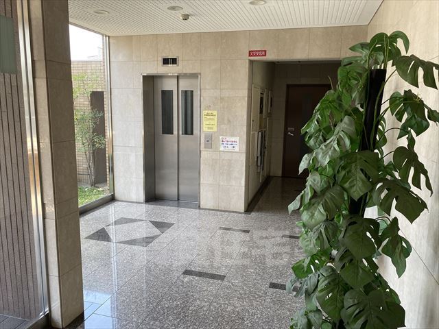 ロビー