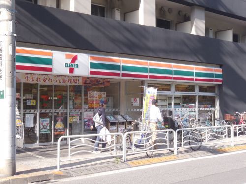 コンビニ　セブン-イレブン江東冬木店（コンビニ）まで304m
