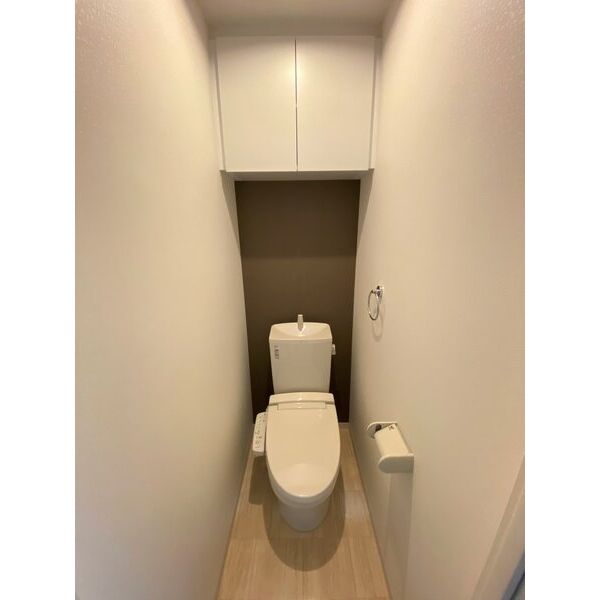 トイレ　同物件内別部屋のお写真になります