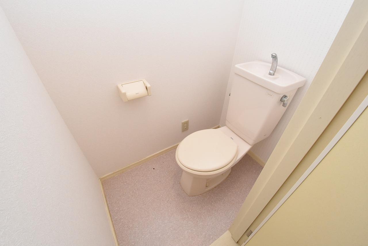 トイレ　シンプルなトイレです☆