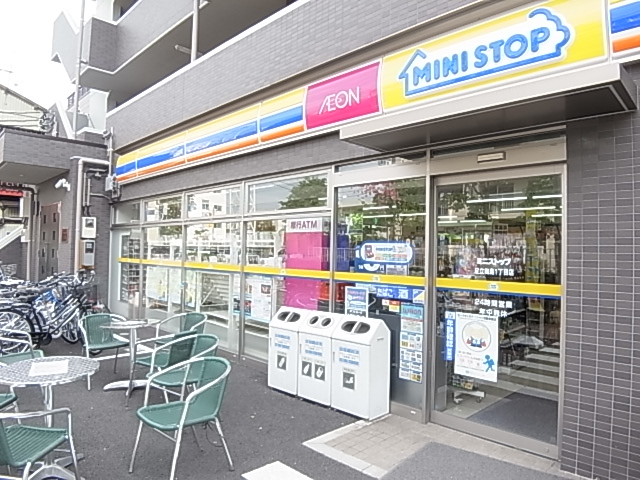 コンビニ　ミニストップ 足立梅島1丁目店（コンビニ）まで195m