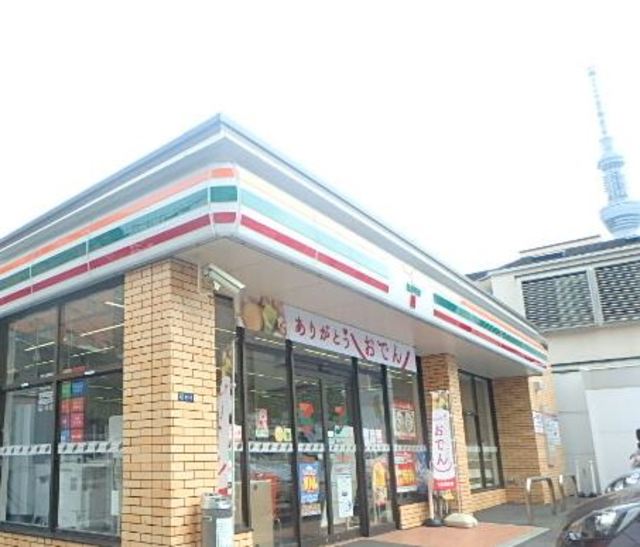 コンビニ　セブンイレブン墨田向島5丁目店（コンビニ）まで63m
