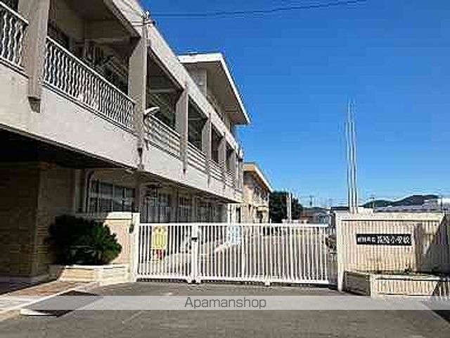 小学校　城陽小学校（小学校）まで2385m
