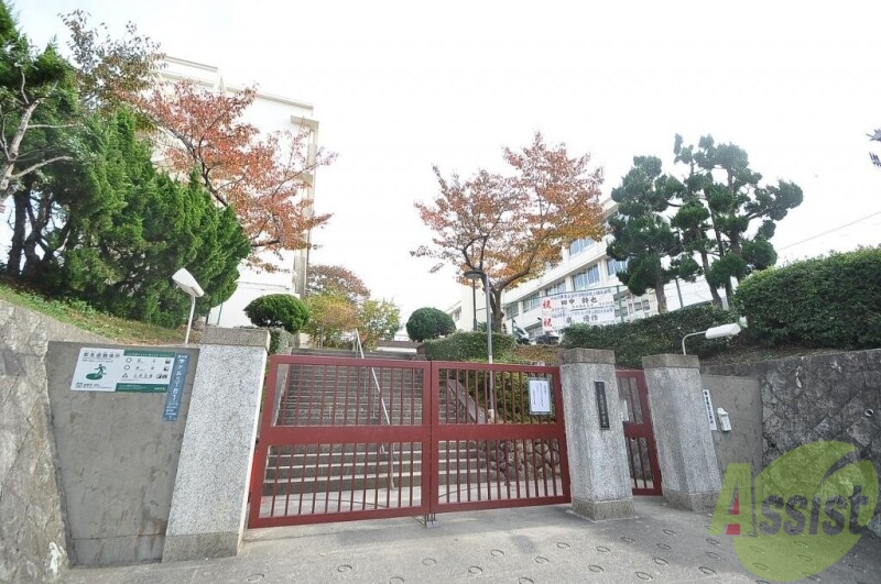 中学校　神戸市立多聞東中学校（中学校）まで1420m