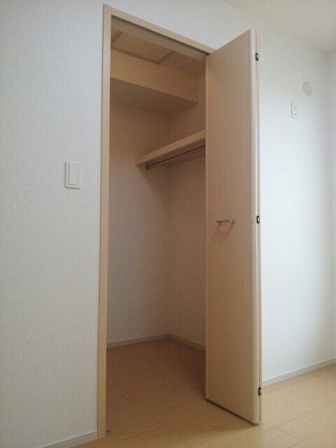 収納　ウォークインクローゼット