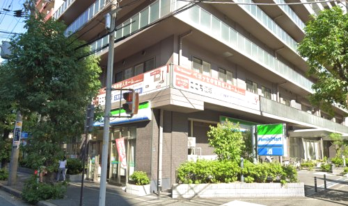 コンビニ　ファミリーマート吹田広芝町店（コンビニ）まで348m