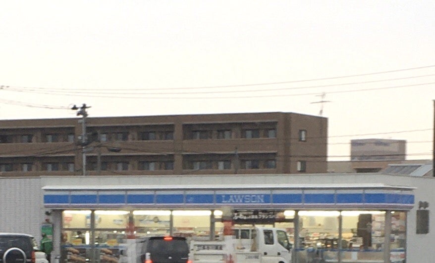 コンビニ　ローソン三条下須頃店（コンビニ）まで377m