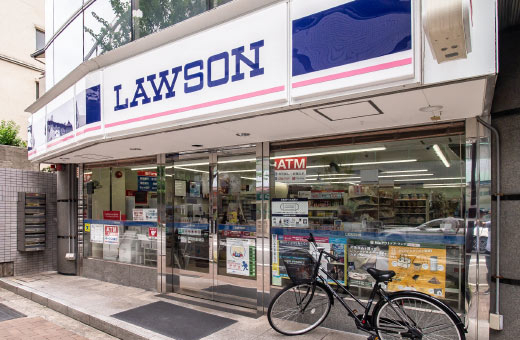 コンビニ　ローソン 芦屋駅前通店（コンビニ）まで200m