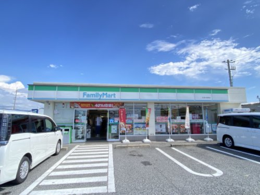 コンビニ　ファミリーマート 吉見の里南店（コンビニ）まで335m