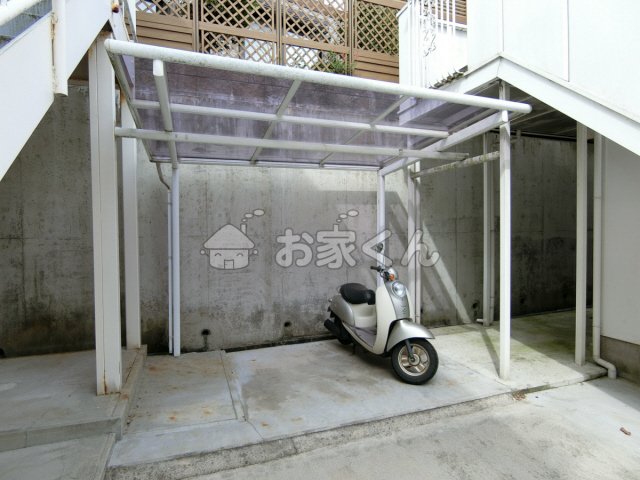 駐車場　駐輪場