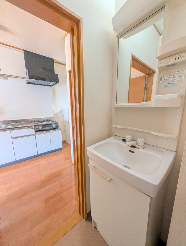 洗面設備　※他の号室の写真になります