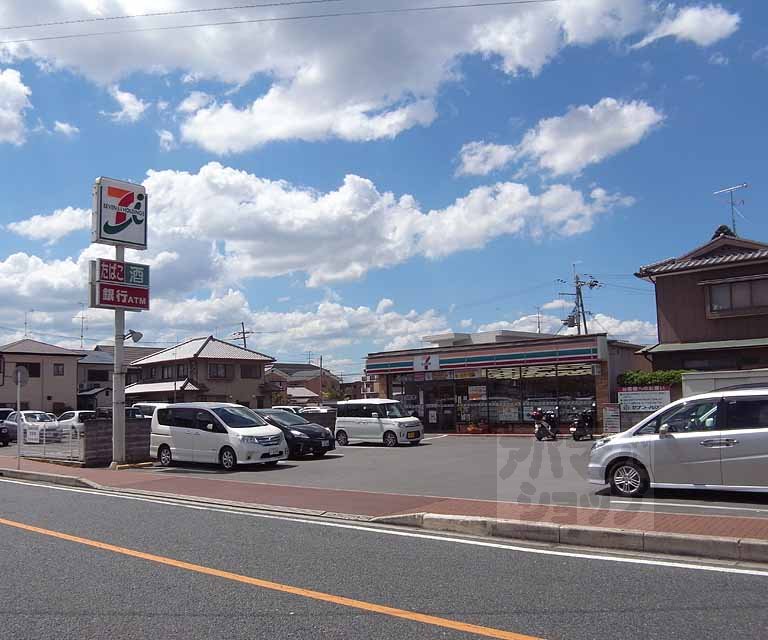 コンビニ　セブンイレブン 宇治小倉天王店（コンビニ）まで327m