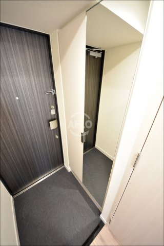 玄関　プレサンス松屋町ヴェルデス　玄関