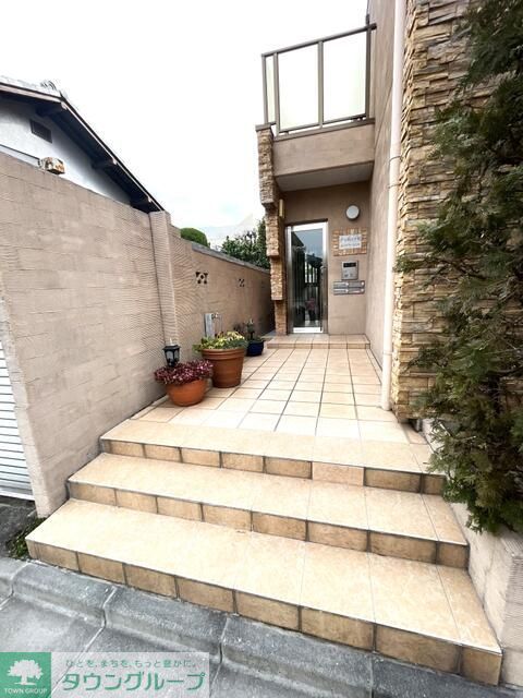 エントランス　★お問い合わせはタウンハウジングまで★