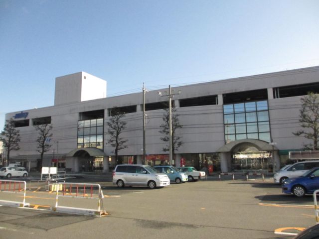 ショッピングセンター　鈴鹿ハンター（ショッピングセンター）まで770m