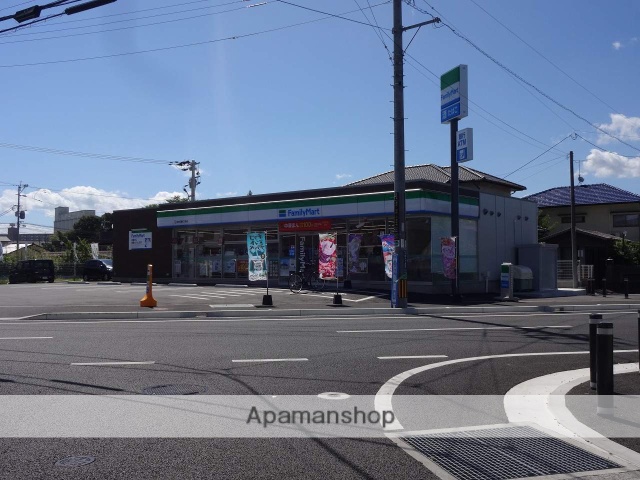 コンビニ　ファミリーマート（コンビニ）まで308m