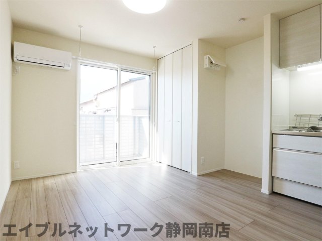 居室・リビング　おしゃれな居間です